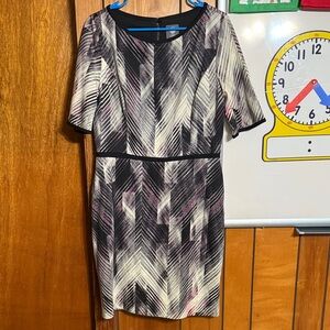 Vince Camuto sheath shift dress featuring a geometric herringbone patter size 14